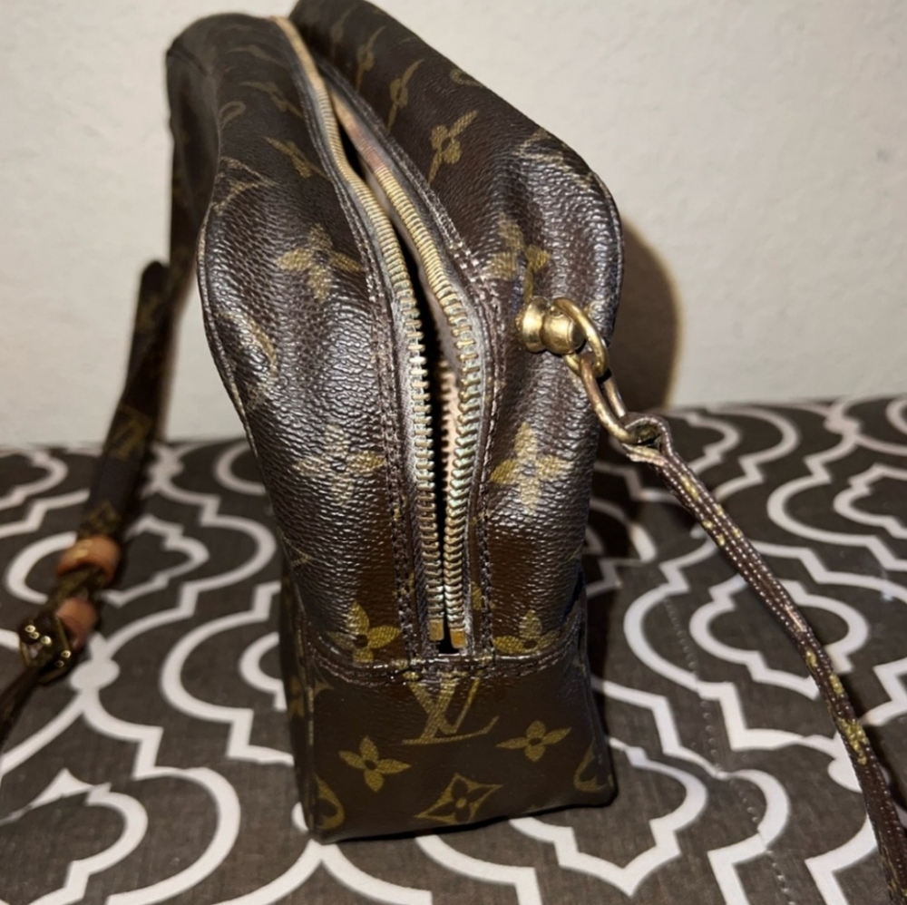 Louis Vuitton Trousser 28 with Authentic LV strap. 100% Vintage bag - Picture 5 of 12
